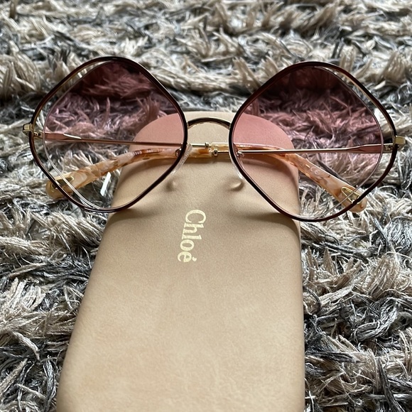 New ! Chloe Sunglasses with Pink Lens, Original Case, Contemporary and Trending